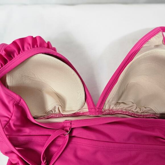 Isabel Pink Ruffled V-Neck Maternity Swimsuit Size Medium - Picture 5 of 9